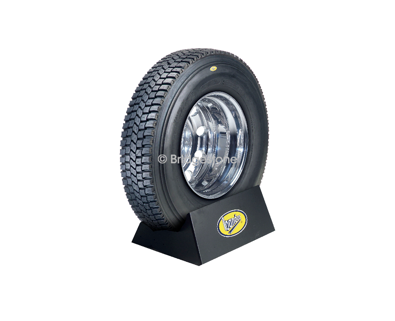 Bridgestone-Retread-BDLT-69000896-45-degree-view a