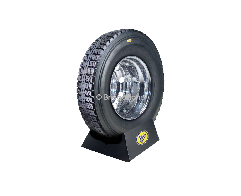 Bridgestone-Retread-D4310-69000571-45-degree-view a
