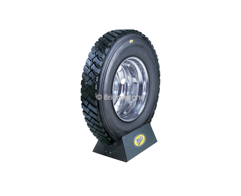 Bridgestone-Retread-Lug-Logger-69001289-45-degree-view a