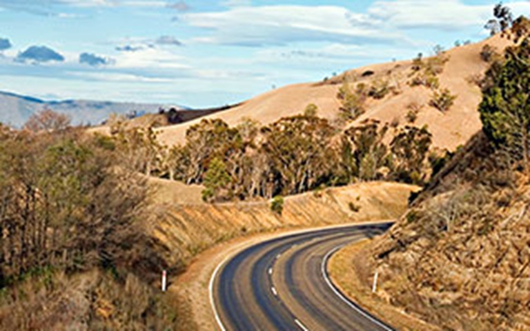 5 Legendary Roads In Australia Worth A Road Trip