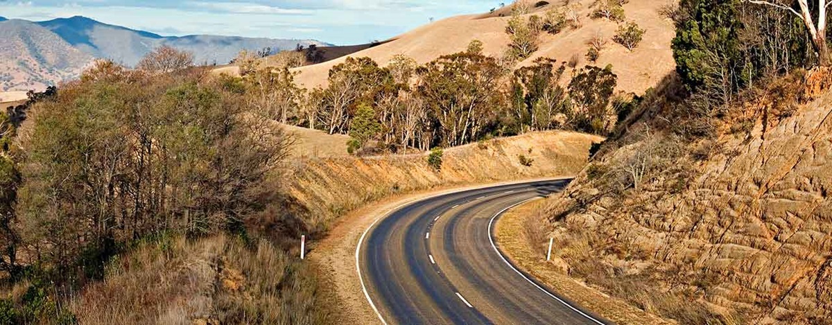 5 Legendary Roads In Australia Worth A Road Trip