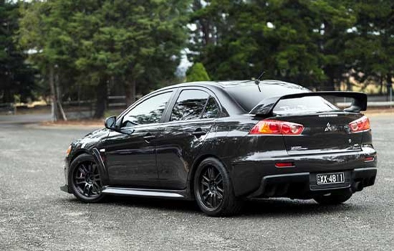 Mitsubishi Evo X Build