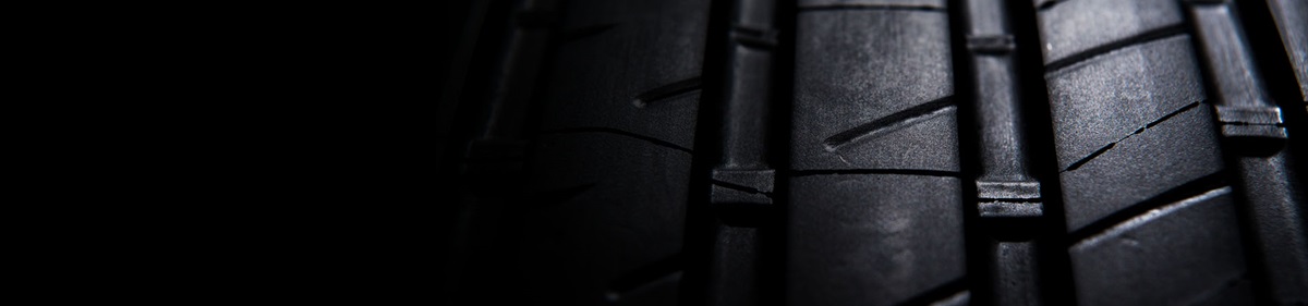 How to check your Tyre Tread? Learn about tyre tread. Image of tyre tread.